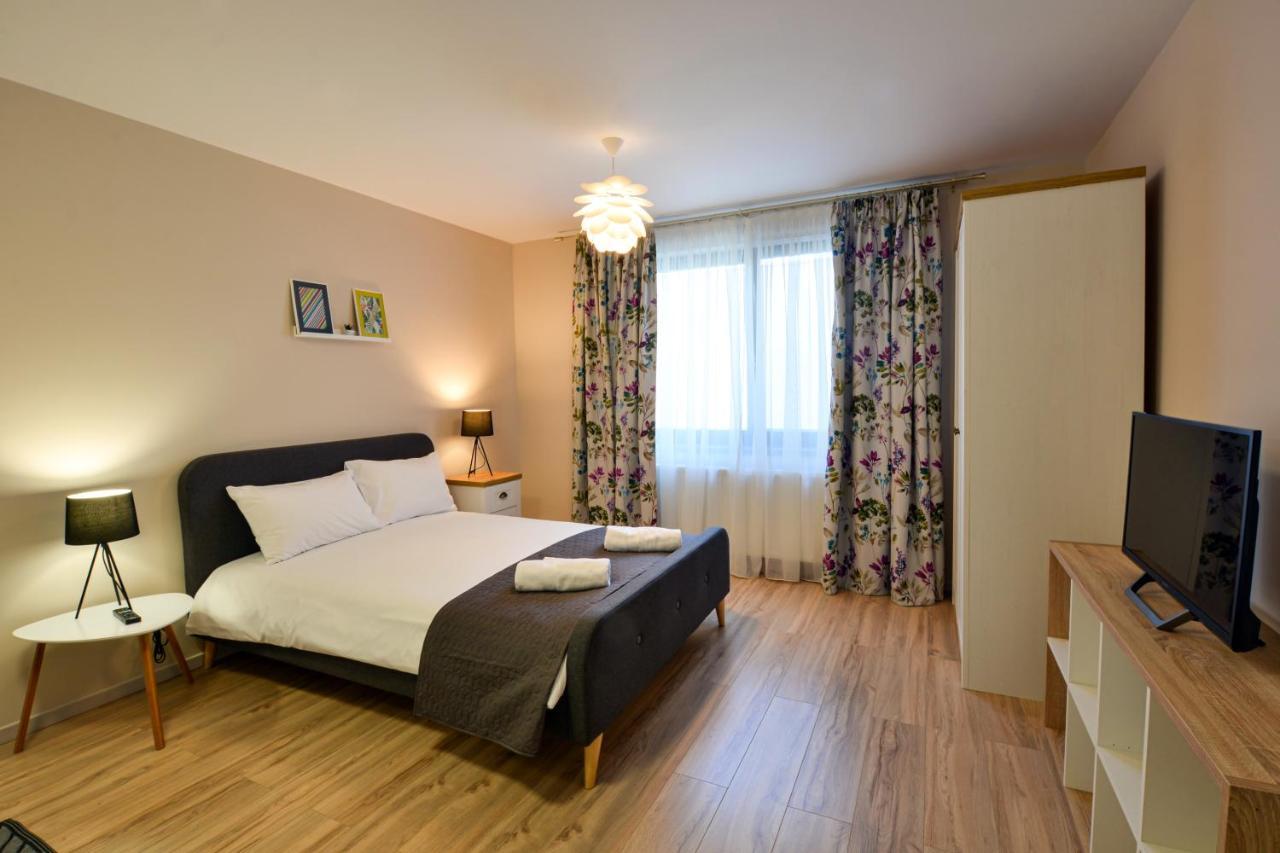Mandarin Premium Apartments เตอร์กู-มูเรช ภายนอก รูปภาพ